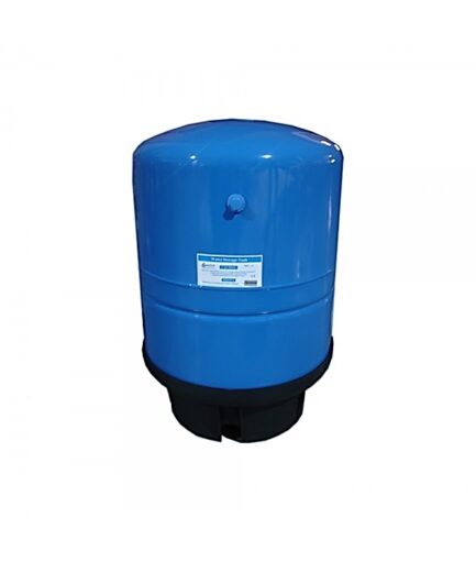 Tanque de almacenamiento de agua.